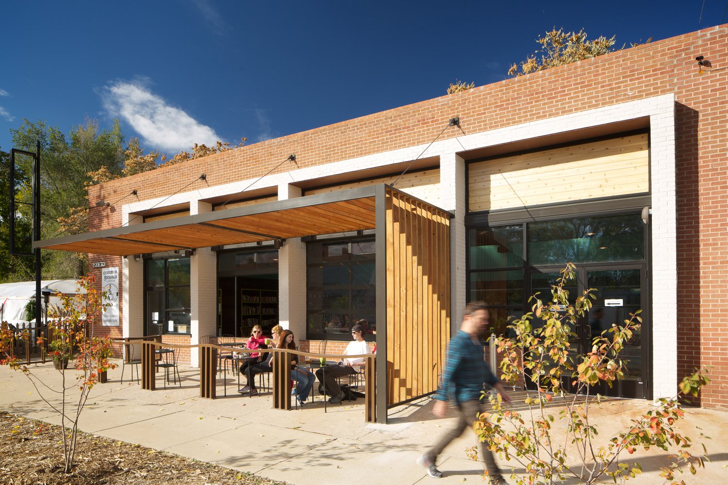 Photo 3 of 6 in Common Grounds Coffeehouse by Design Platform Dwell