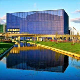 Known for its amazing acoustics, this venue was named one of the 10 greatest concert halls of the new millennium by Gramophone magazine. Nouvel worked with Japanese acoustic specialist Yasuhisa Toyota to achieve this.