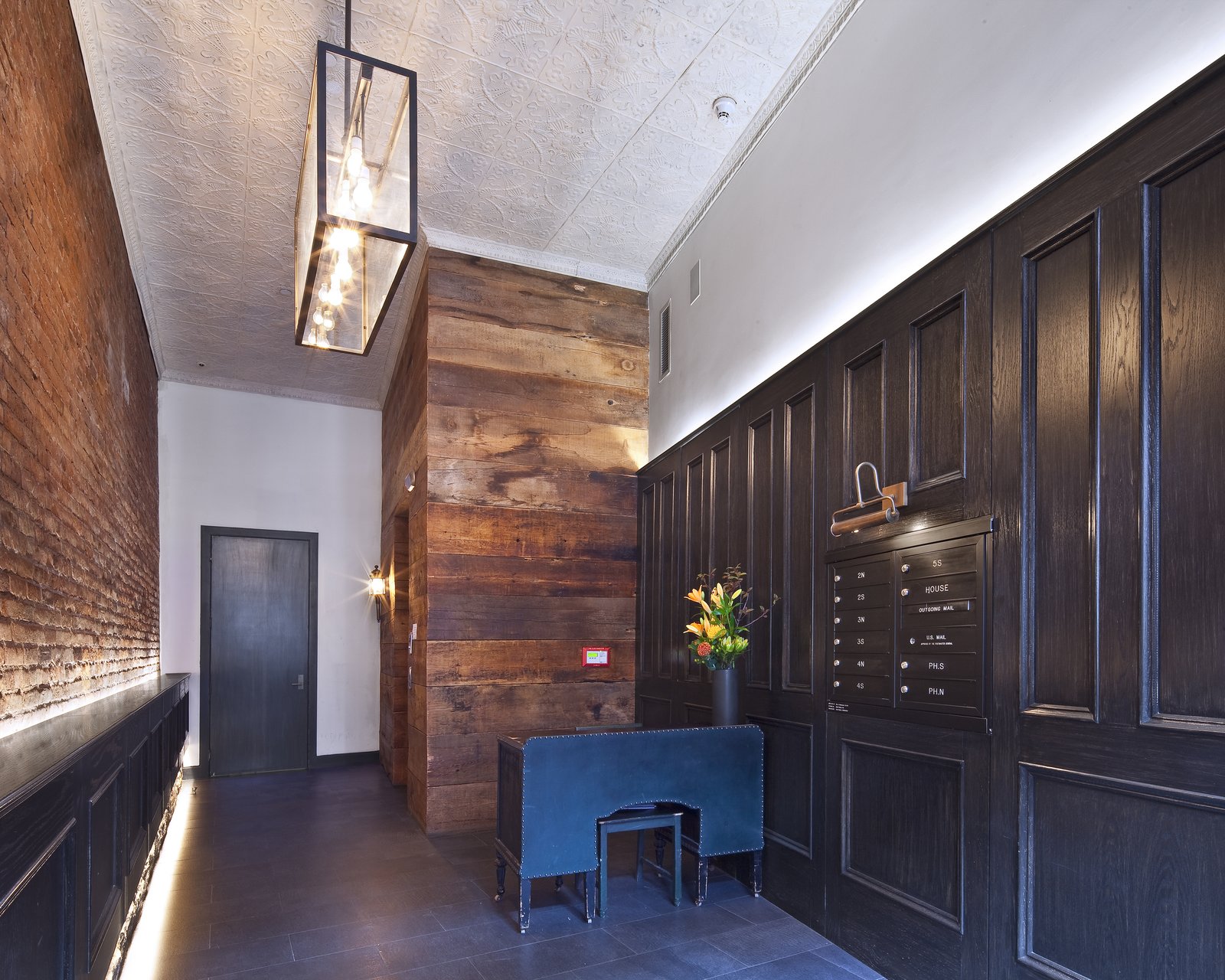 Brewster Carriage House (6 Photos) Dwell