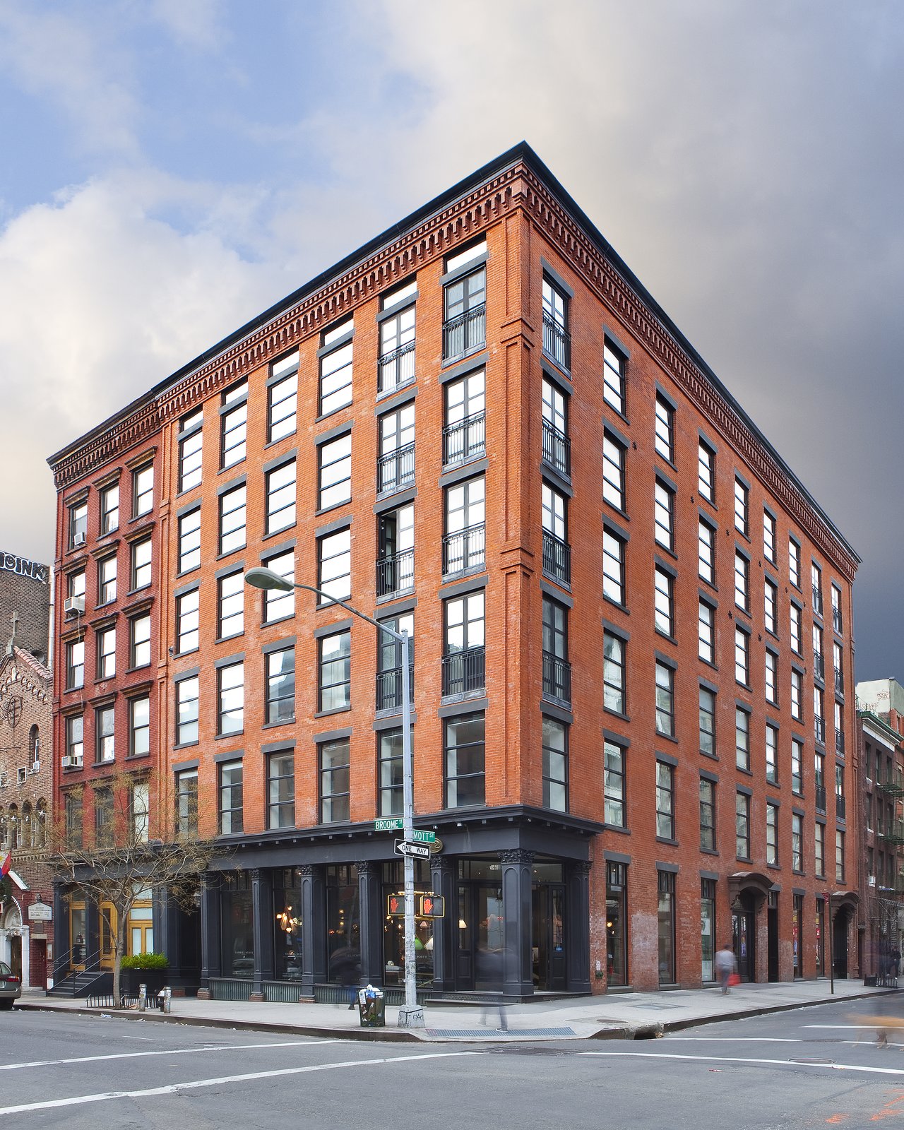 Photo 2 of 6 in Brewster Carriage House by Eric van den Brulle Dwell