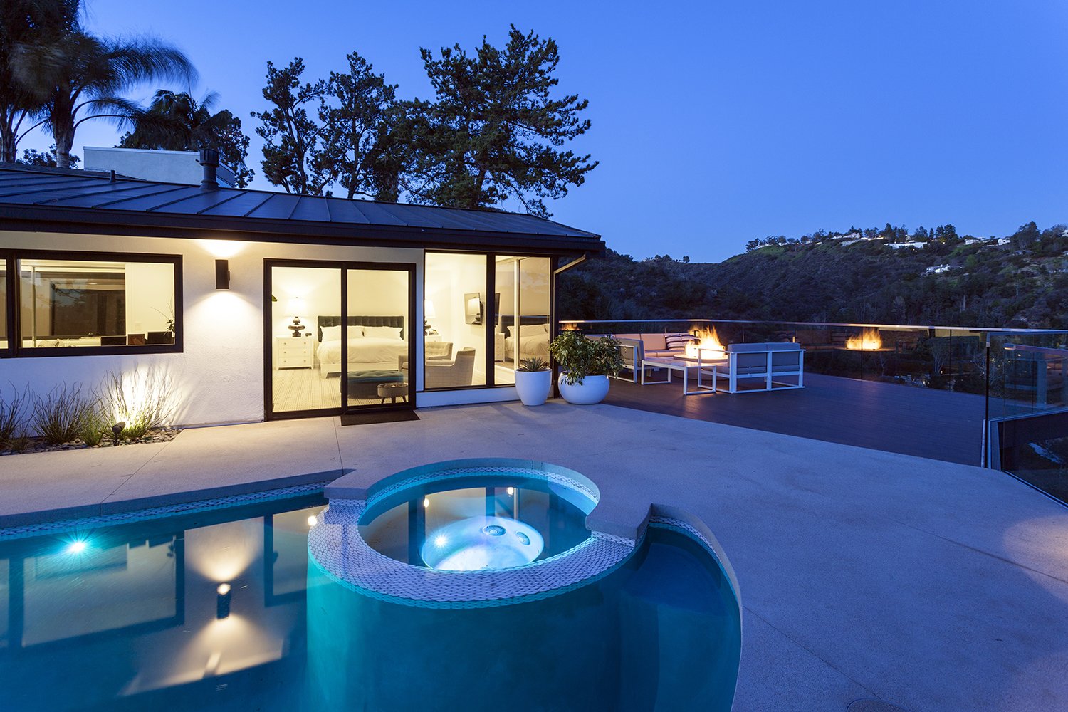 Spa and deck