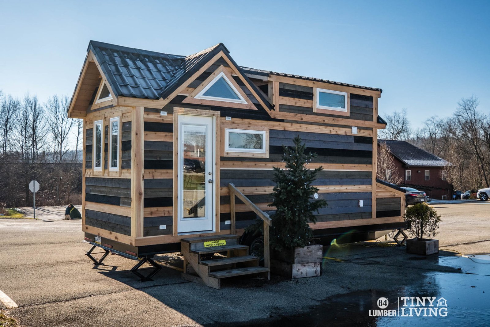 Photo 11 of 11 in 11 Modern Prefab Homes That Cost Less Than $100,000 ...
