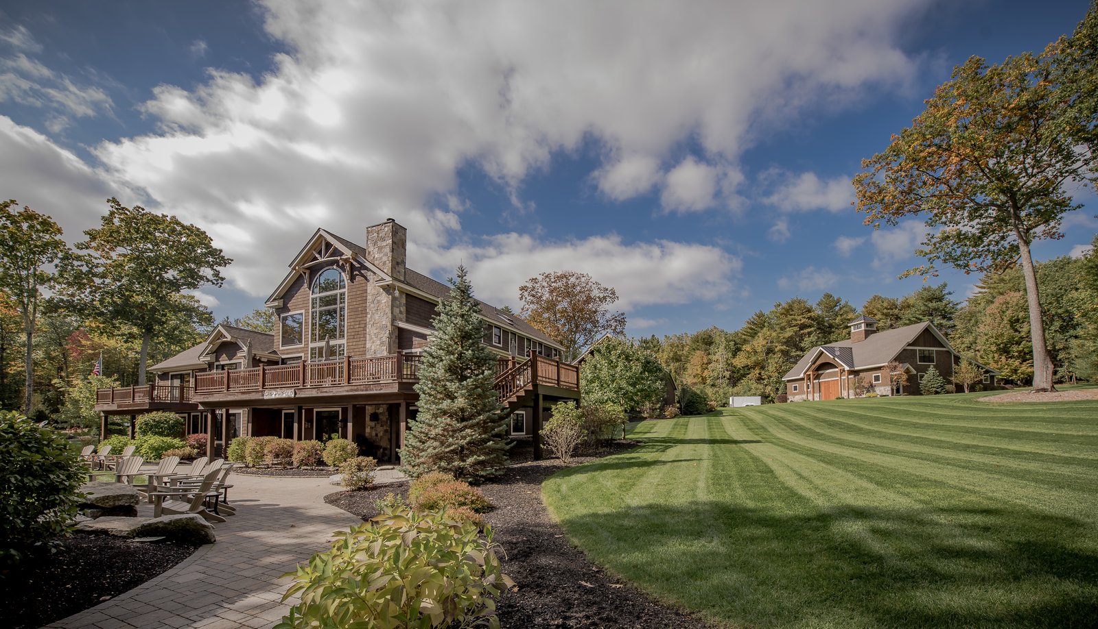 The Meredith House & Barn posted by Yankee Barn Homes (29 Photos) Dwell