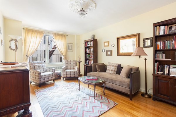 Five Fabulous NYC Homes For Under $500K Modern Home in New York, New