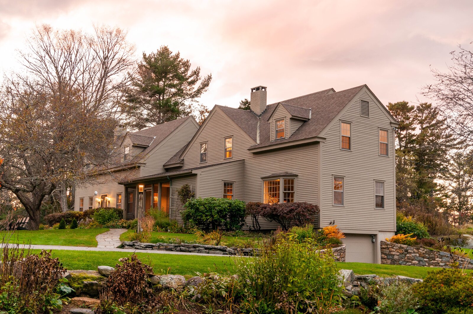 Photo 3 of 53 in Historic Powder Hill Farm by J Schatz Dwell