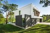 The home protects the patio from afternoon heat and sun Photo 14 of Boetger Residence modern home