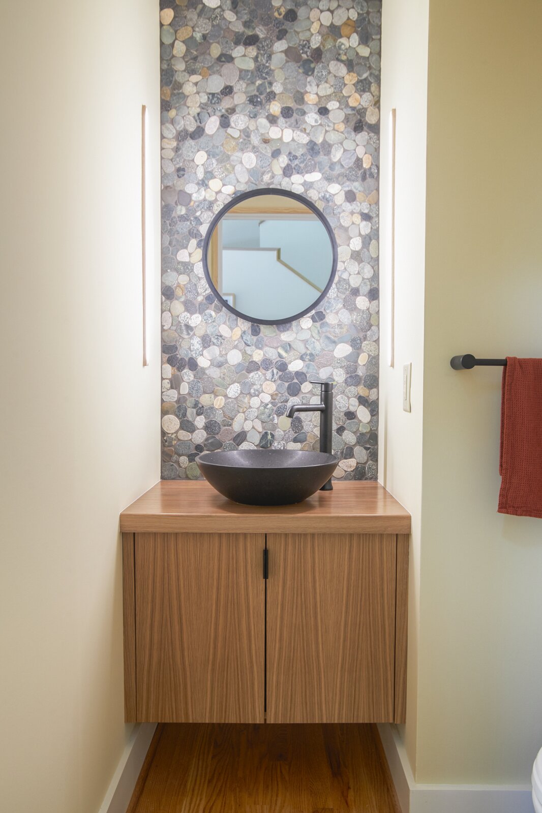 40 Organic Modern Bathroom Ideas for a Serene Retreat – Aetheris Concepts, image size:1066x1600