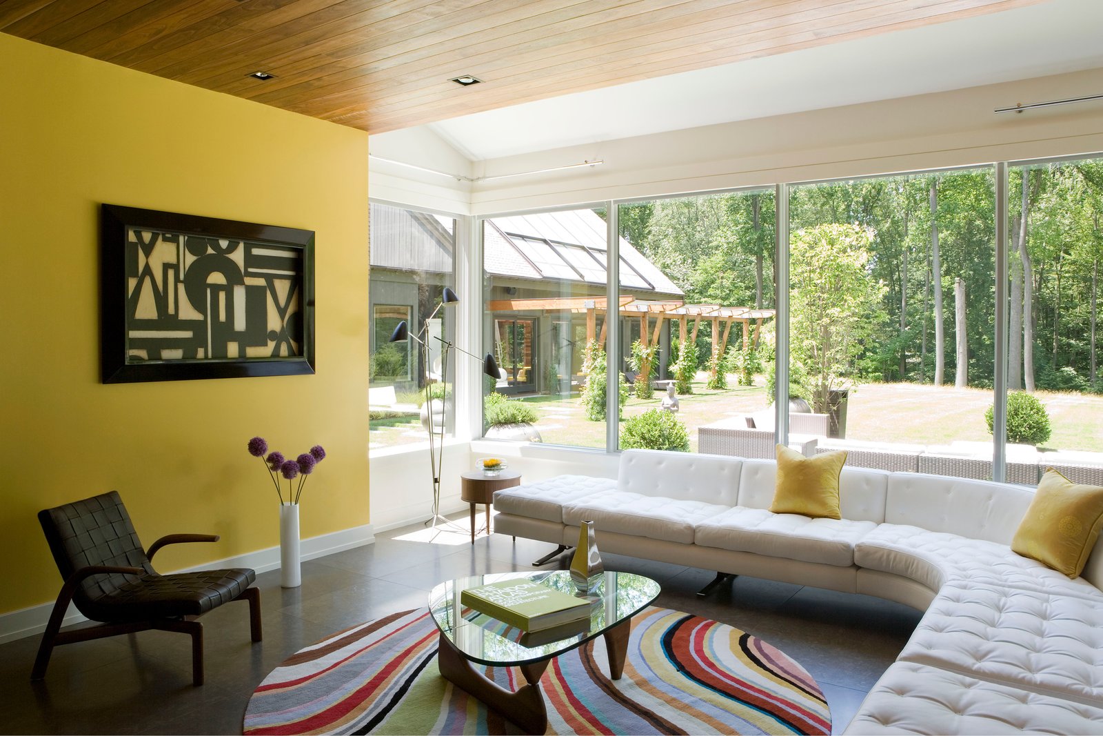 дизайн интерьера гармония. желто-зеленый интерьер гостиной. сара ричардсон интерьеры прованс. гармония в интерьере. гармоничный интерьер.