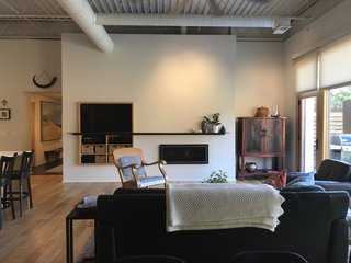 Before & After: A St. Louis Architect Builds a Perfect Party Pad Over a Brownfield