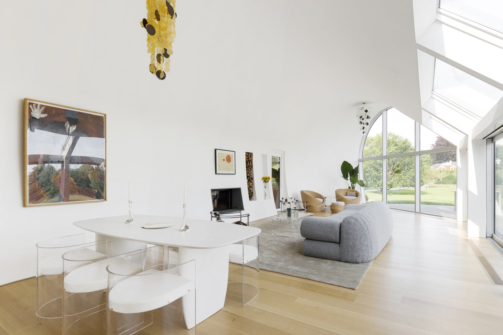 Photo 10 of 18 in Colored Skylights Help Tell Time in This Curvaceous ...