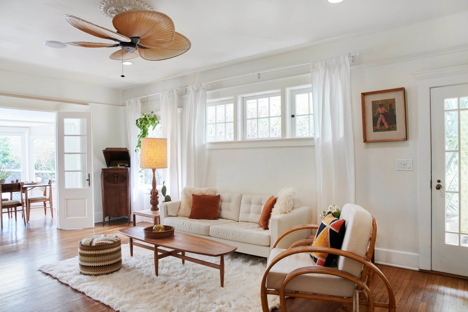 Photo 6 of 18 in A Vintage Los Angeles Home Is Beautifully Revived Into