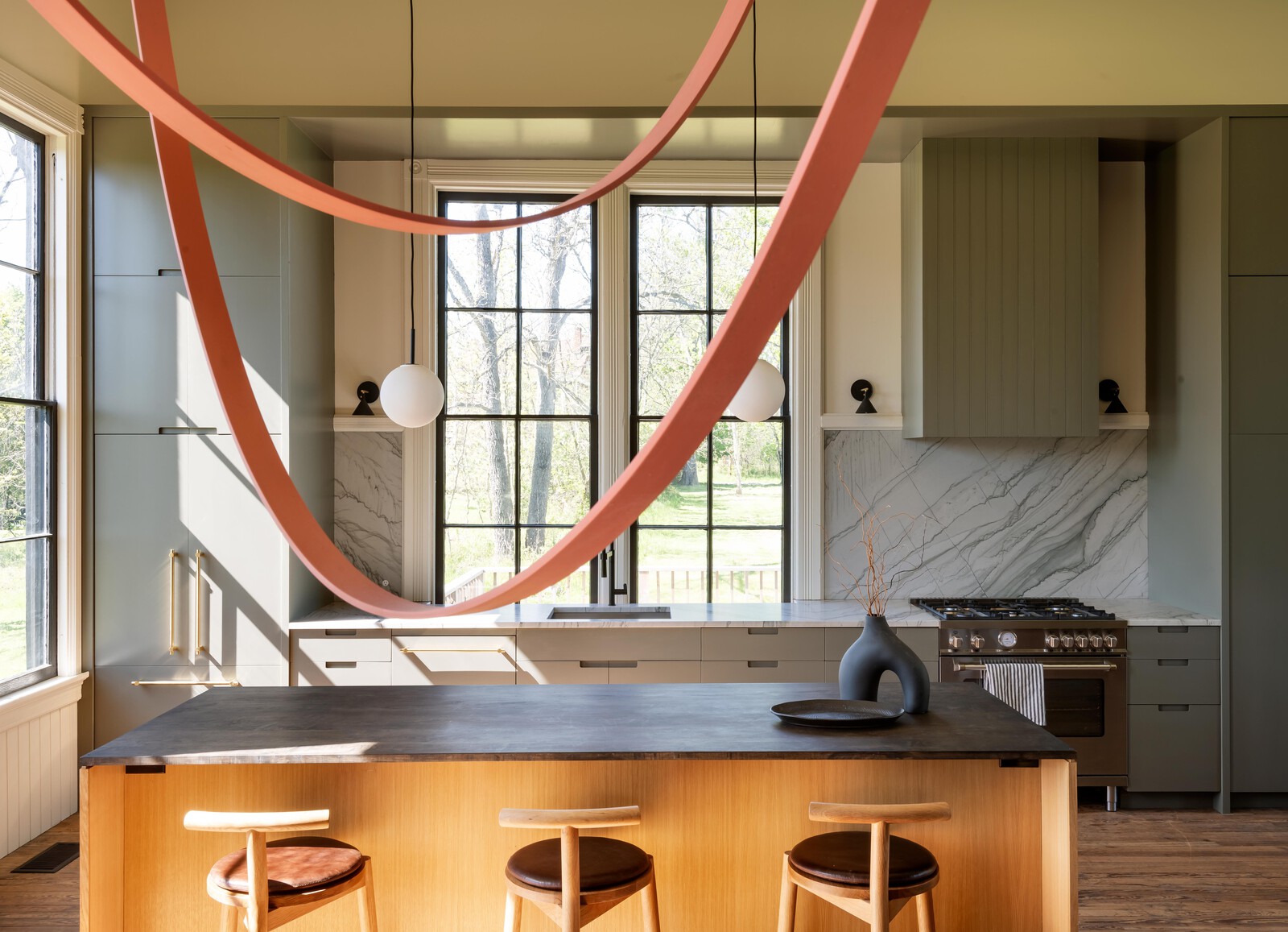 It was important, says Kaplan, to define the kitchen area with the 