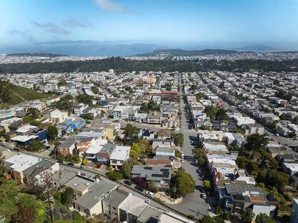 In 2021, Georgia Young and Peter Duyan bought this 1948 midcentury home in the Golden Gate Heights neighborhood for its stunning panoramic views on multiple floors, then worked with Portland-based Waechter Architecture on a remodel of certain rooms.