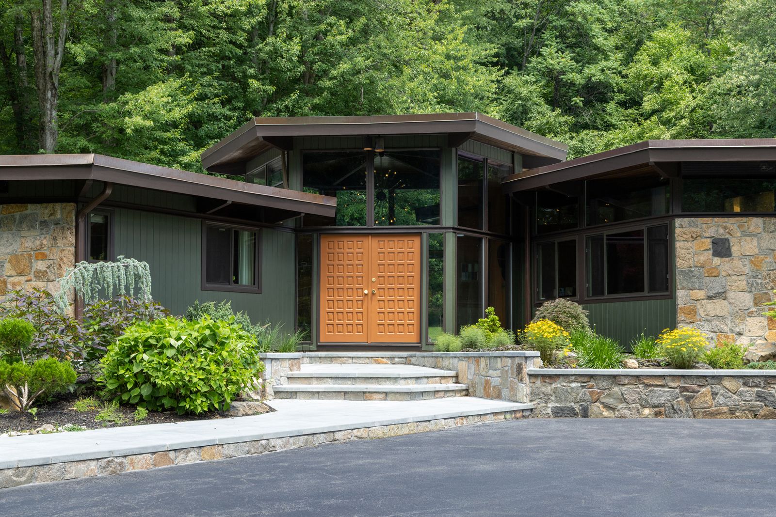 In 2023, Lauren LaCascia and Bill Schoenmaker bought this house designed and built by developer Marcel Robins and architect Harry Wenning in 1968. It had only had one owner, who purportedly helped guide the unique design of four interconnected hexagons.