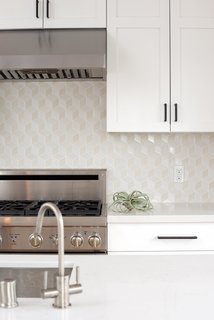 Kitchen Backsplash Tile Ideas With White Cabinets