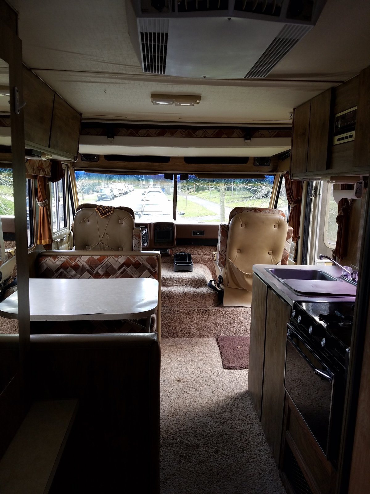 Photo 3 of 13 in A Portland Couple Renovate a 1982 RV, Turning It Into ...