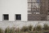 Modern home with Outdoor and Horizontal Fences, Wall. Concrete, clay bricks and chucum. Photo 5 of Casa Iguana