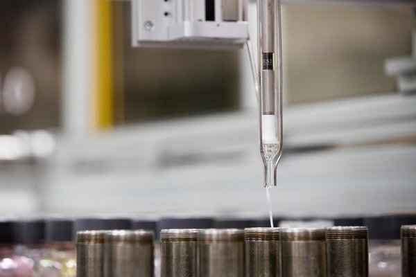 A mineral-based surface treatment enables the curtains to break down air pollutants.