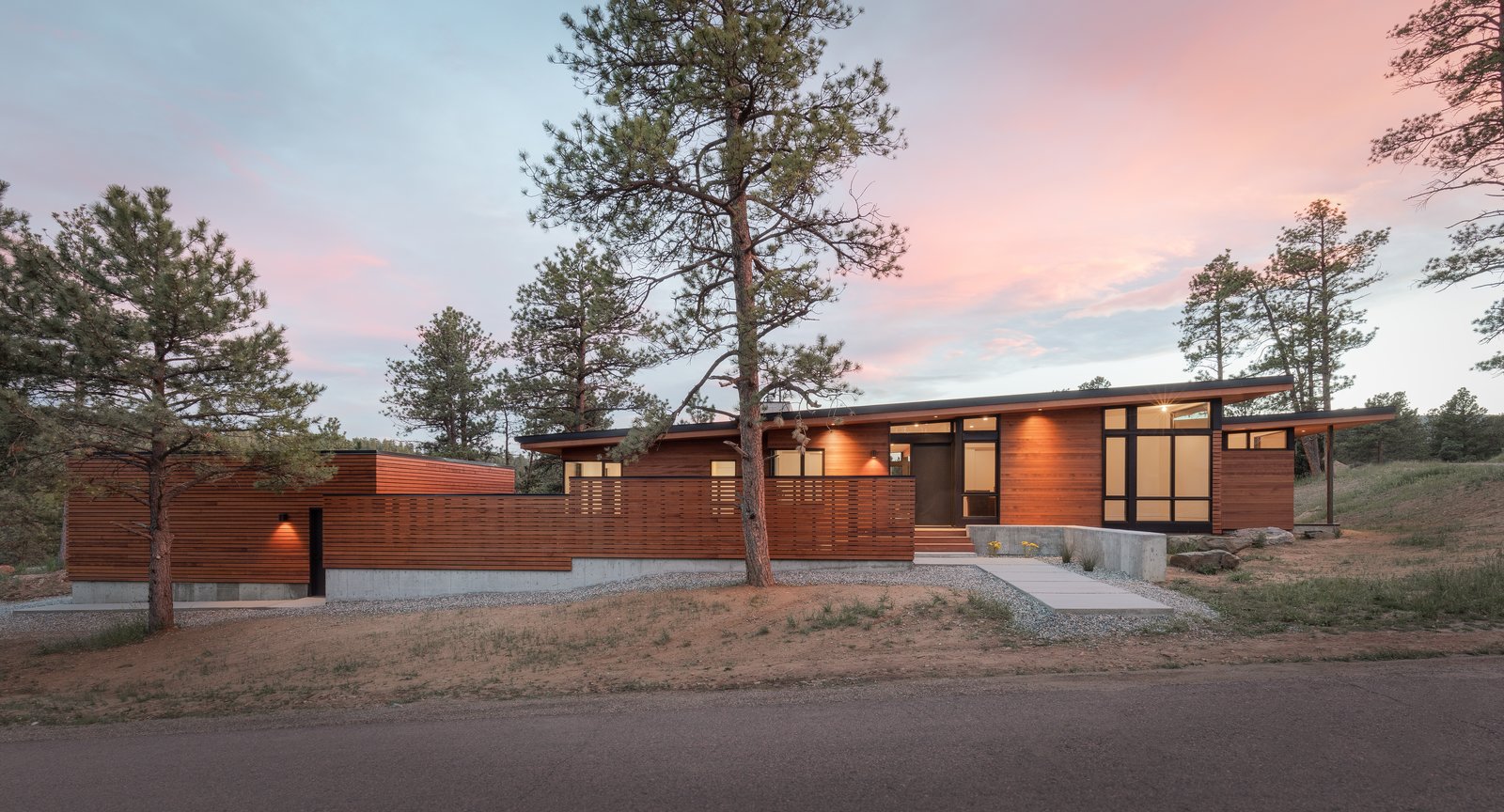 Timothy Shinkle Photo 15 of 16 in Midcentury Modern Mountain Home by Tim Gormley - Dwell