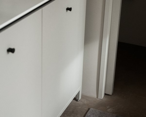 Best 60 Modern Bathroom Concrete Floors Design Photos And Ideas Dwell Steel Frames House The Hygge Supply Cabinetry For All Vanities Located In Each Bathroom
