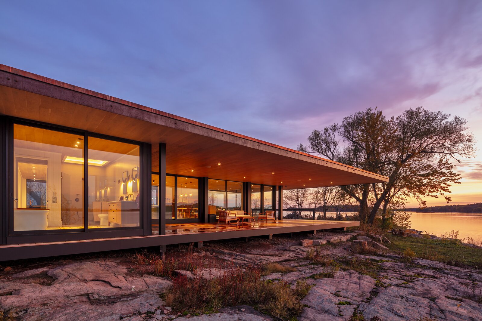 Photo 3 of 12 in CONTEMPORARY ISLAND HOUSE I by Taylored Architecture