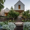 Modern home with Exterior. Outside view Photo of Sink Huis