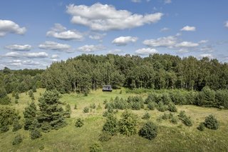 Set on a wild 50-acre property, the Etno Hut is located within easy access from two major Lithuanian cities, Vilnius and Kaunas.