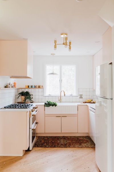 Best 60 Modern Kitchen Concrete Counters Design Photos And Ideas The Orange Countertops Were Swed For Custom Concrete Cabinets Painted Pink Ground