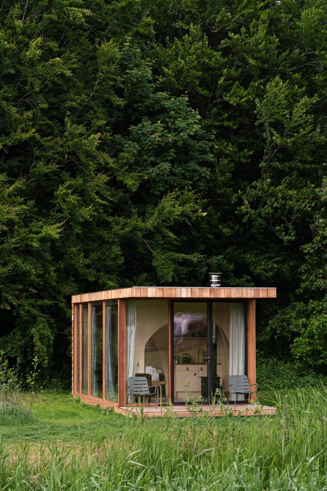 Photo 7 of 12 in Commune With Nature in This Enchanting Timber Cabin in