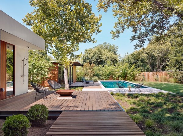 Photo 1 Of 549 In Exterior House Wood Glass Photos From A Breathtaking Austin Home Weaves Around Oak And Pecan Trees Dwell