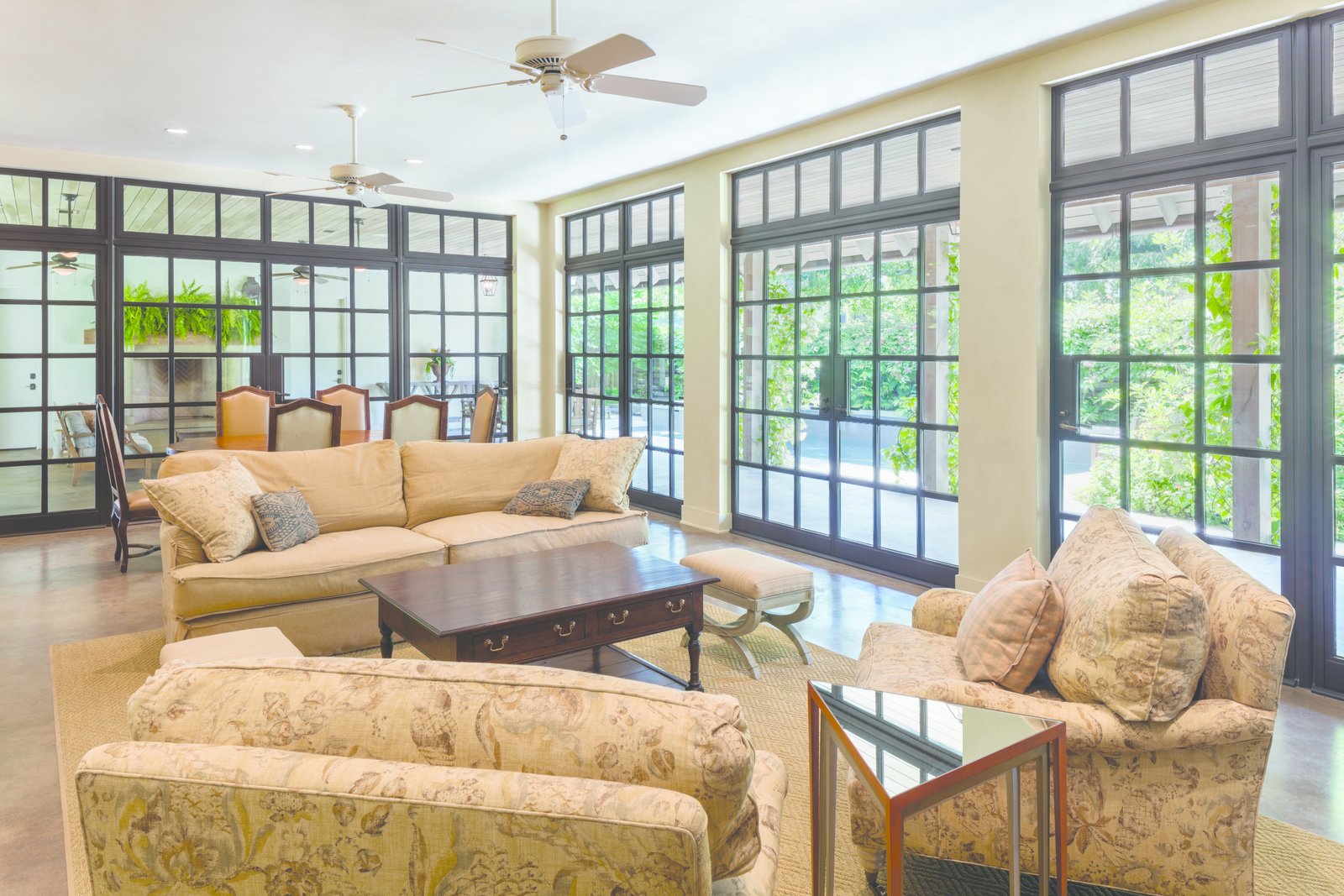 Photo 2 of 12 in Locke Lane Residence by Jay Baker Architects Dwell