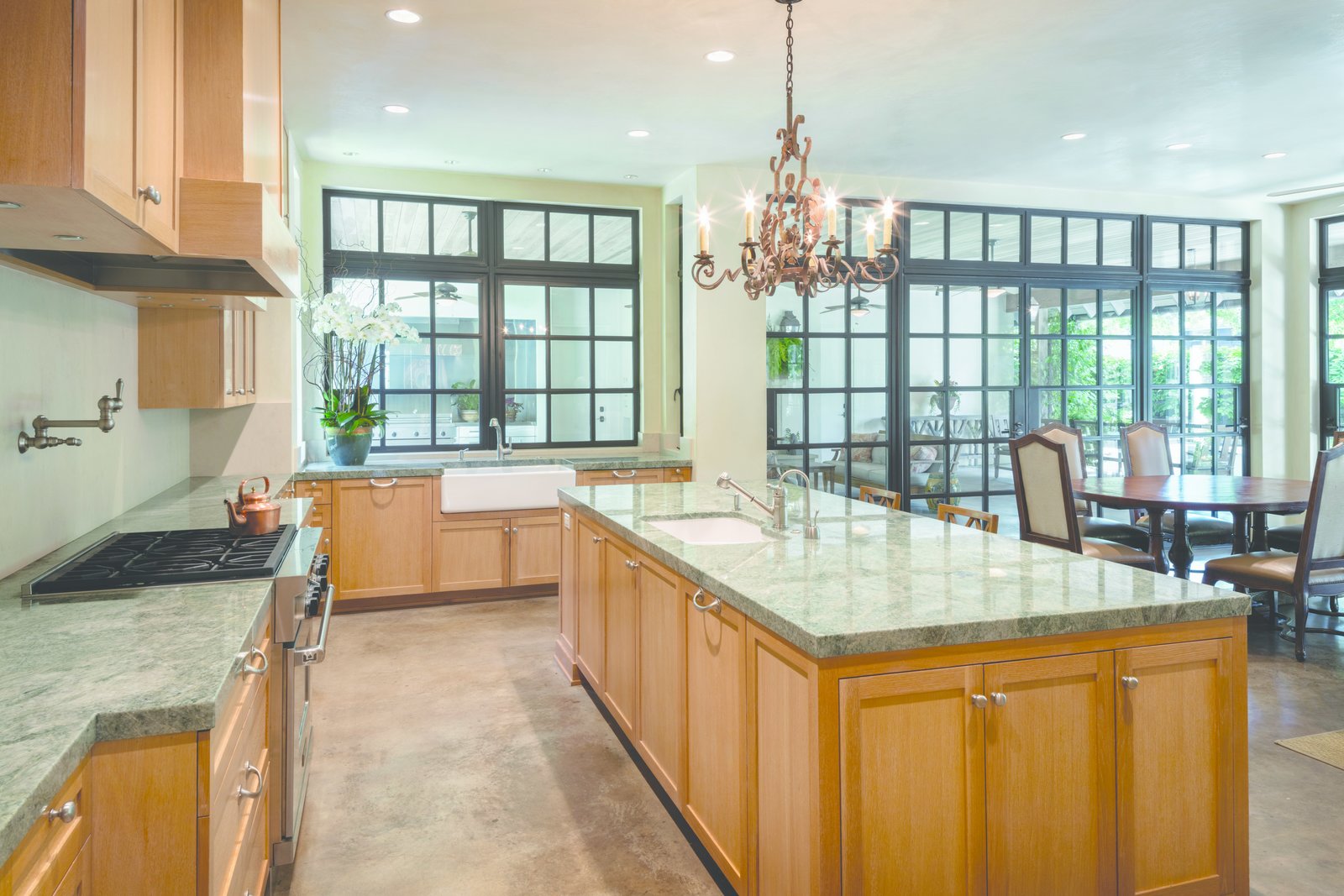 Photo 1 of 12 in Locke Lane Residence by Jay Baker Architects Dwell