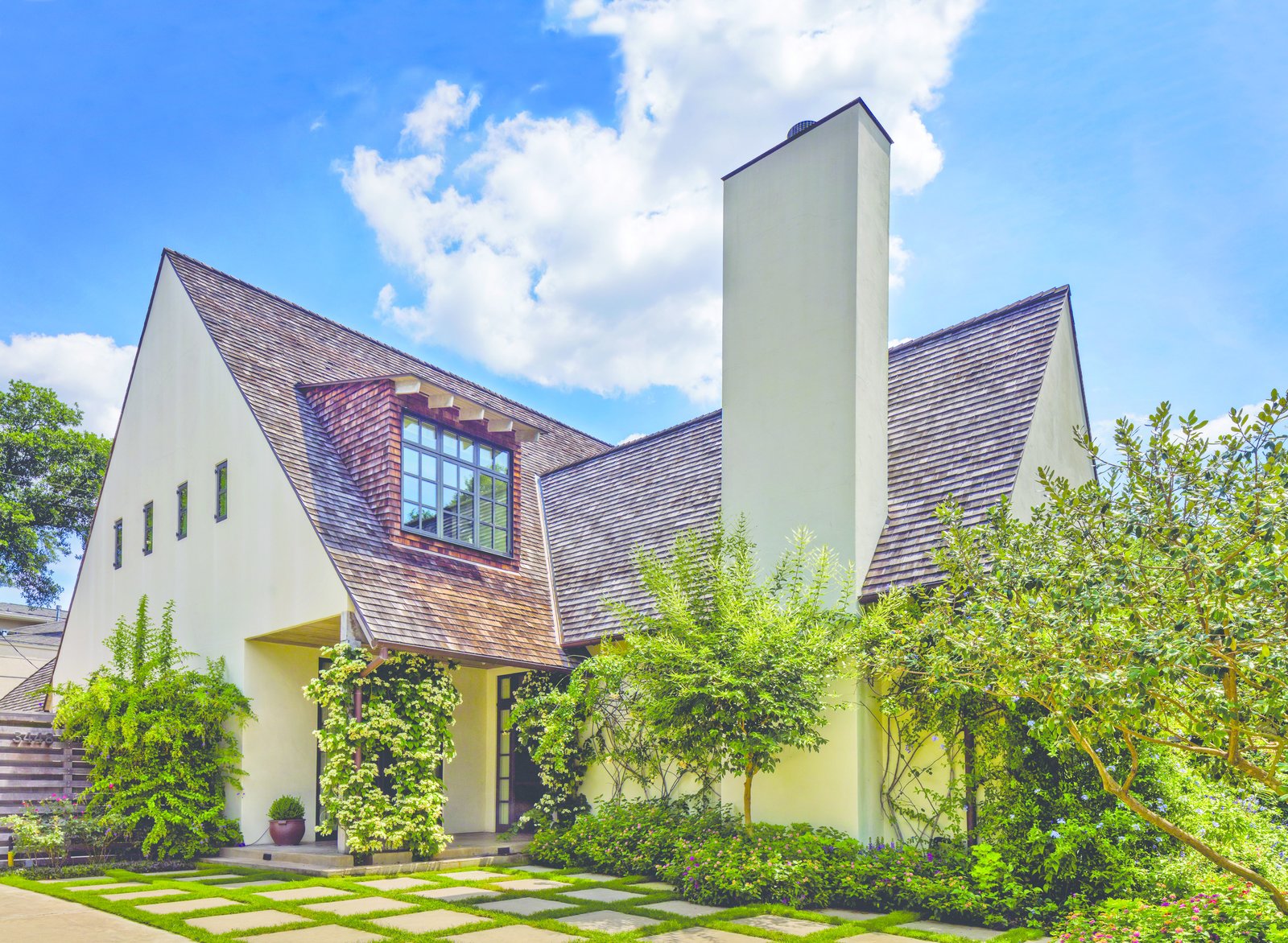 Photo 10 of 12 in Locke Lane Residence by Jay Baker Architects Dwell