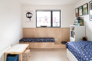 A closer look at one of the adjoining bedrooms.