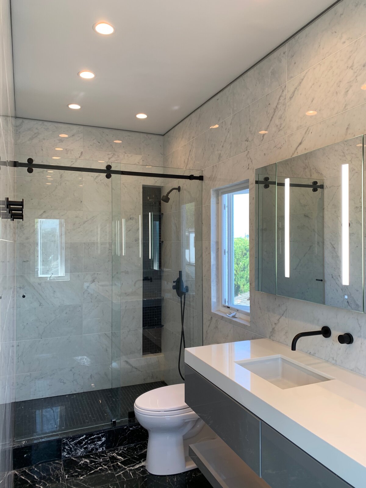 Photo 3 of 8 in Venice Beach Bathroom Remodel by George Patrick Elian ...