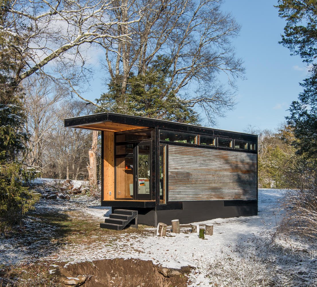 Photo 3 of 6 in 5 Fabulous Prefab Homes in Tennessee from Cornelia Tiny