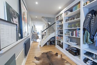 It is possible to see the entire length of the house on the ground floor, increasing the feeling of light and space throughout the home.