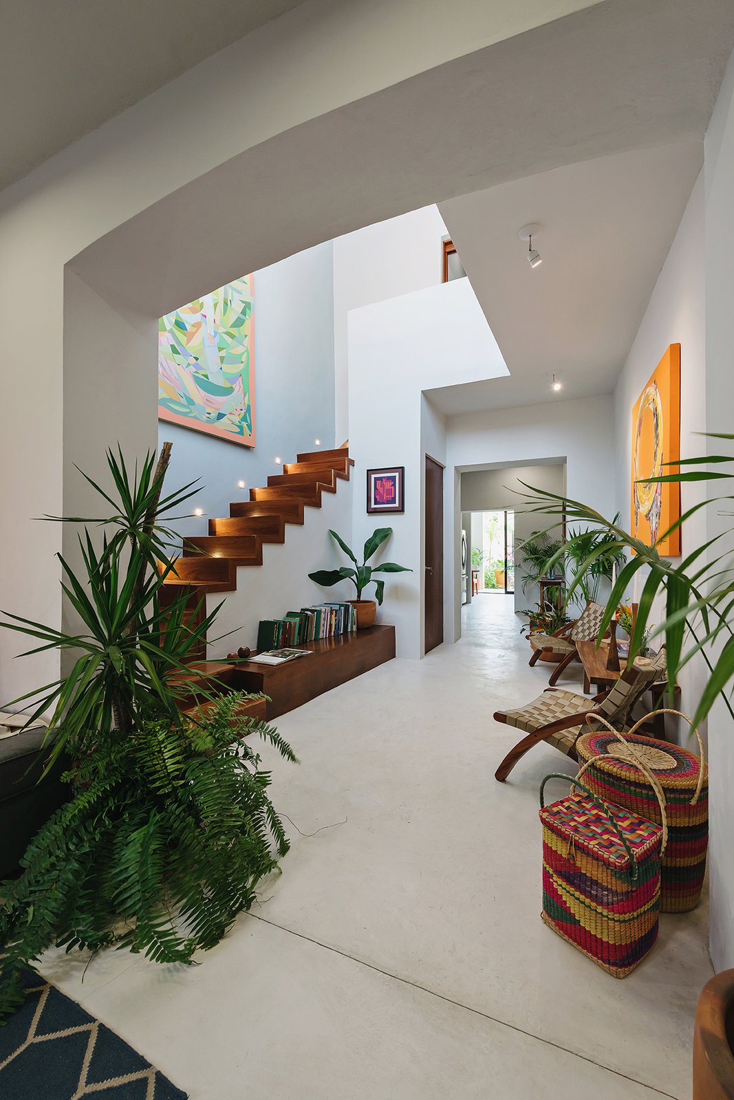 Photo 1 of 6 in Top 5 Homes of the Week With Captivating Staircases ...