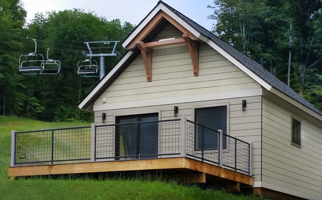 Unity Homes, a well-known modular home company in New England, now offers a small home at an affordable price. It’s called the Nano, and at 477 square feet, it’s available for just $50,000. That lands this adorable, energy-efficient cottage on the lower side of modular home prices in Massachusetts and other states surrounding its factory in New Hampshire, where prices are typically much higher.