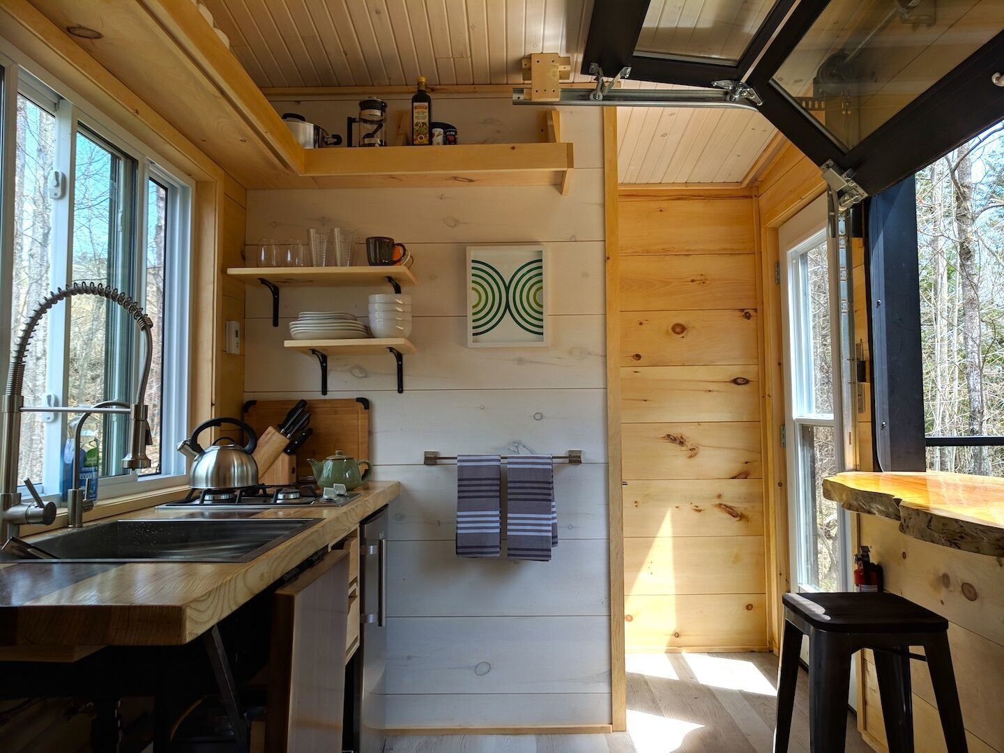 Photo 7 of 9 in These Snug, OffGrid Cabins in Canada Start at 141 a