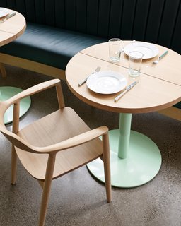 A pared-down tablescape that looks just as good as the food on Willmott's Ghost menu.