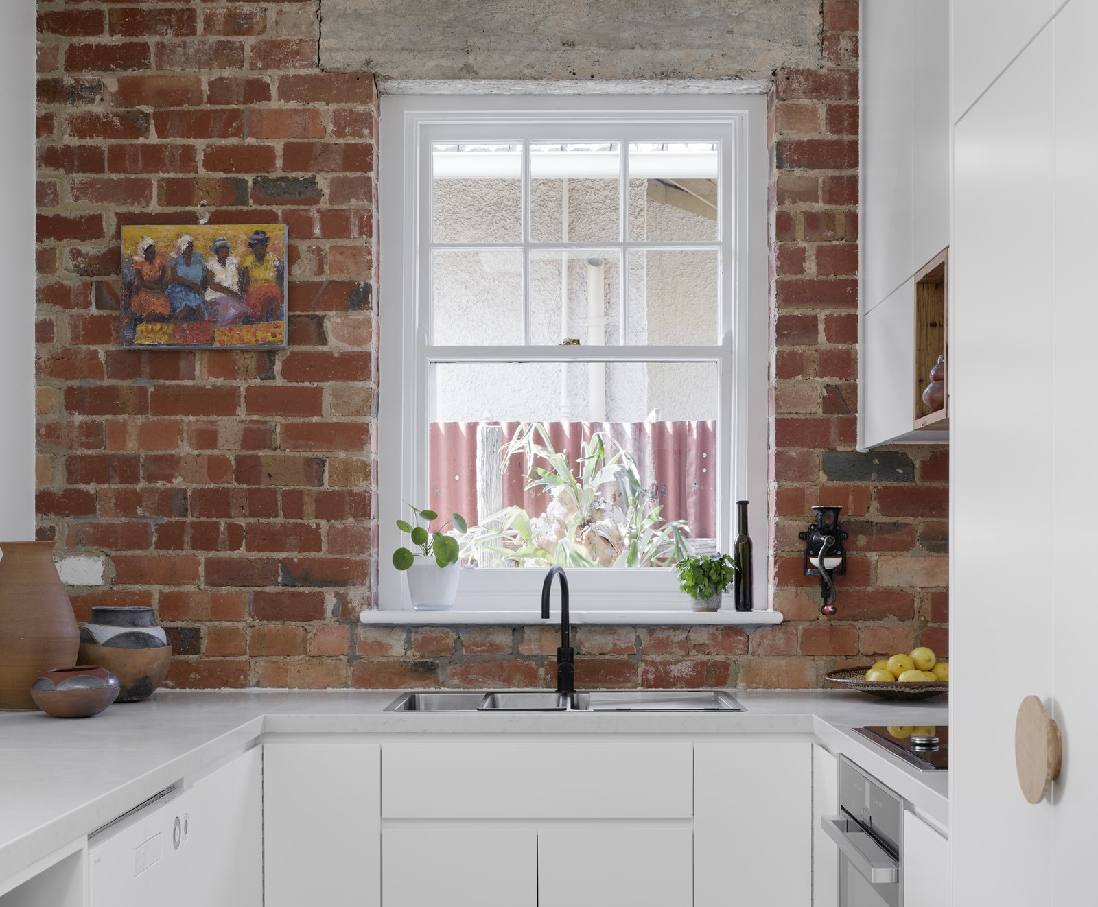 Picture of exposed brick | 28 best free brick, wall, texture and ... - Unsplash