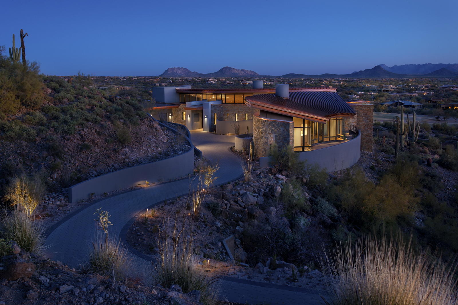 Contemporary North Scottsdale Home pays Homage to Frank Lloyd Wright (7 ...
