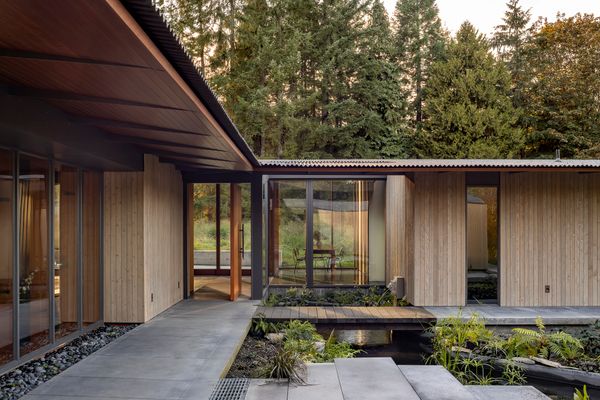 <span style="font-family: Theinhardt, -apple-system, BlinkMacSystemFont, "Segoe UI", Roboto, Oxygen-Sans, Ubuntu, Cantarell, "Helvetica Neue", sans-serif;">"Rainwater is the driving the form of the building,