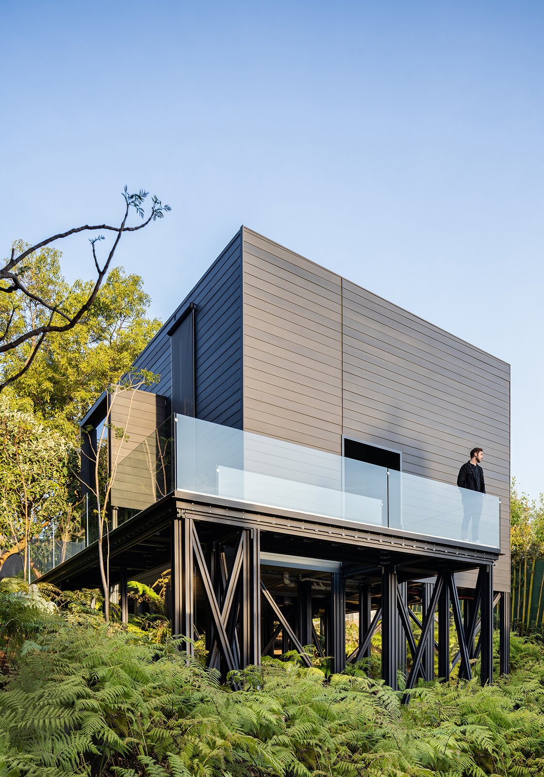 Photo 10 of 13 in A Trailblazing Aluminum Prefab Will Soon Woo U.S ...