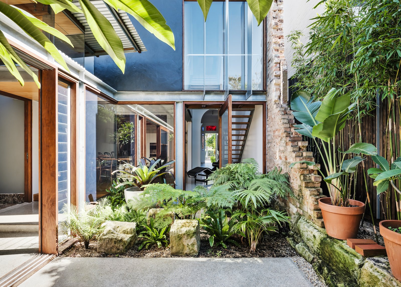 Photo 18 of 38 in 19 of the Best Aussie Mullet Renovations That Turn Things  Up in the Back - Dwell, image size:1600x1146