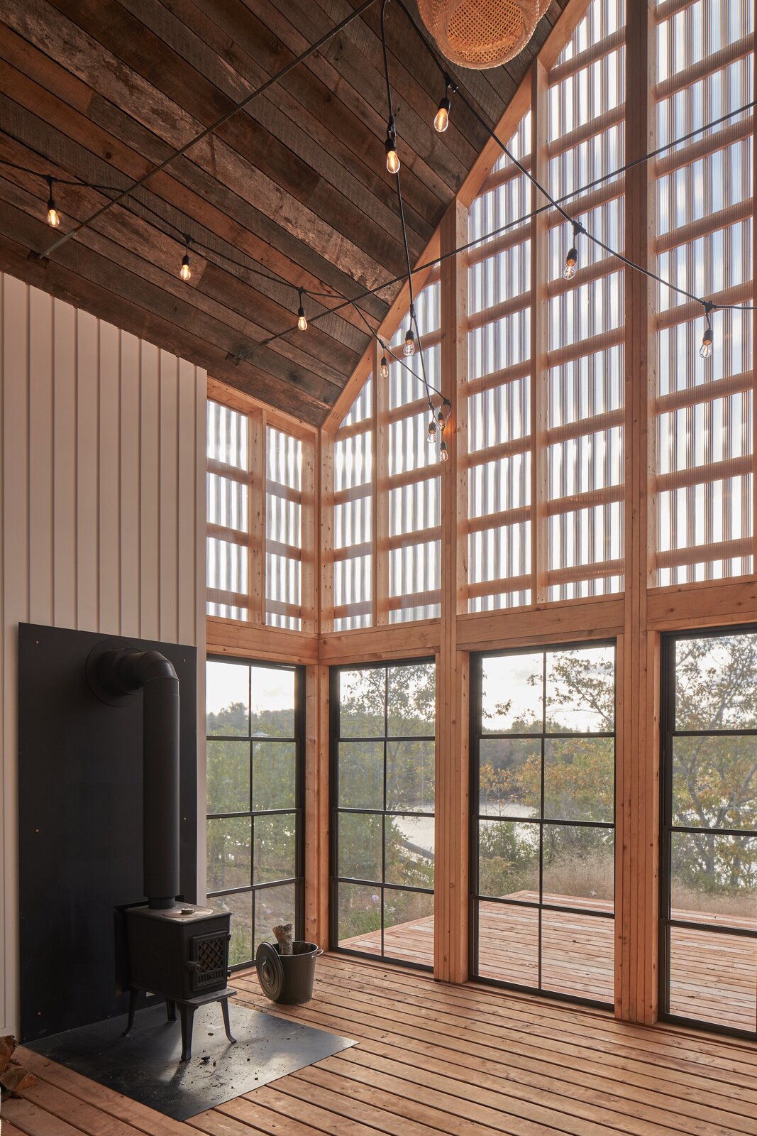 Photo 13 of 18 in Cedar Cladding Defines this Spectacular Holiday Home