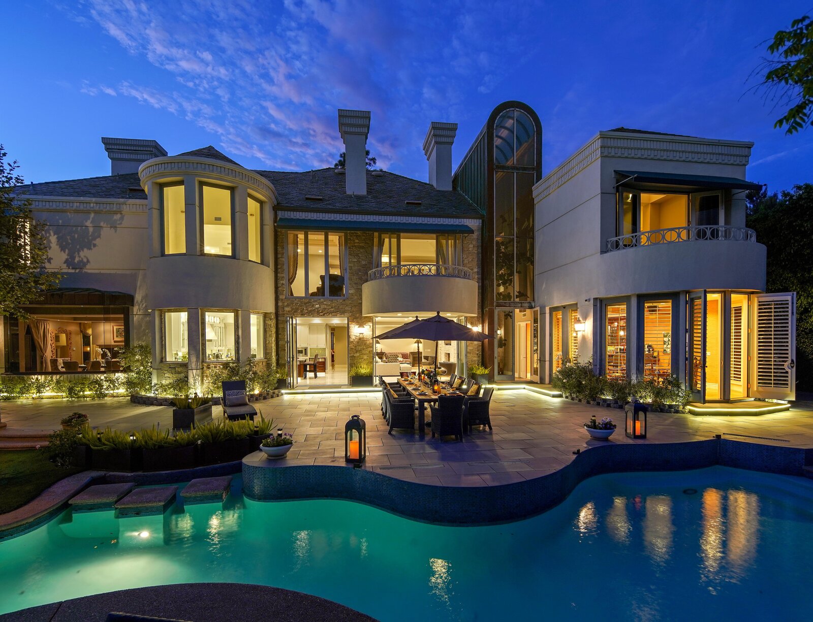 Photo 1 of 21 in True View Estate in Bel Air, California by Salazar & Yana Beranek