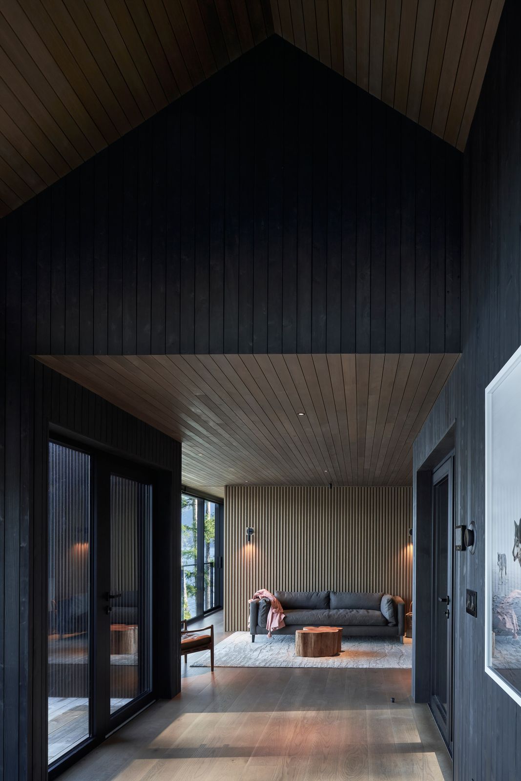 Photo 19 of 27 in Off-Grid Coastal Retreat by W O V E N Architecture ...