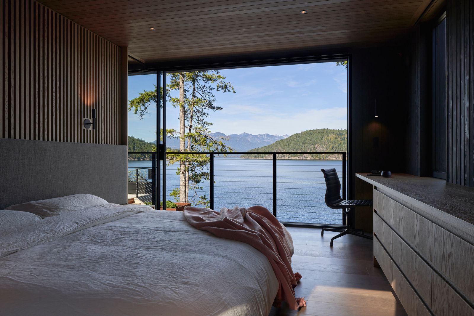 Photo 1 of 27 in Off-Grid Coastal Retreat by W O V E N Architecture and ...